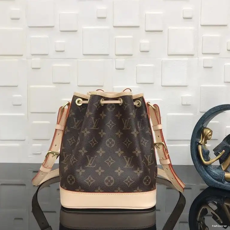 Fashionrep LV Bags 19B570335 0625